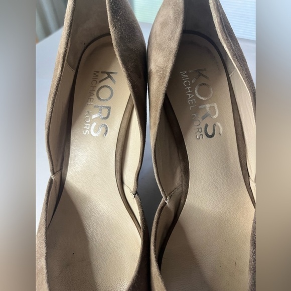 MICHAEL Kors Peep Toe Suede Wedges Size 9 - Picture 8 of 12